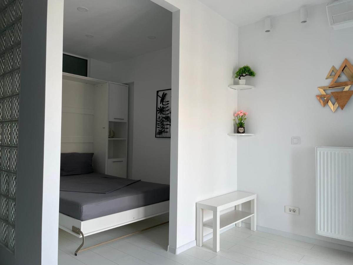 Luxury Westpark 2-Room Apartment Lakeview W5 بوخارست المظهر الخارجي الصورة