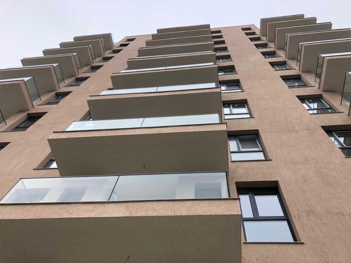 Luxury Westpark 2-Room Apartment Lakeview W5 بوخارست المظهر الخارجي الصورة
